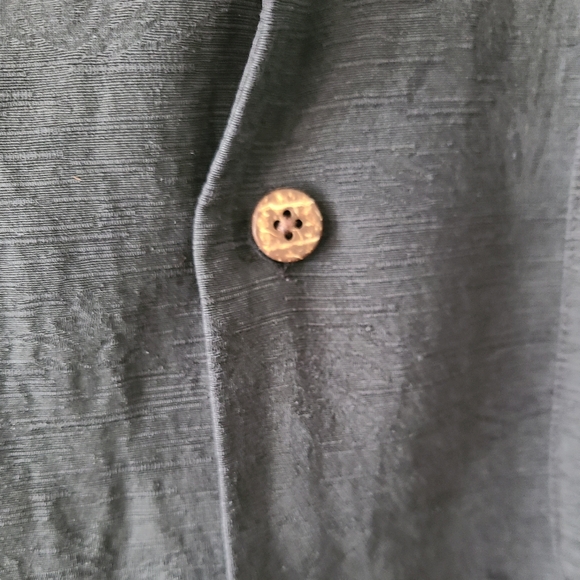 Tommy Bahama Silk Button Down - Picture 2 of 4